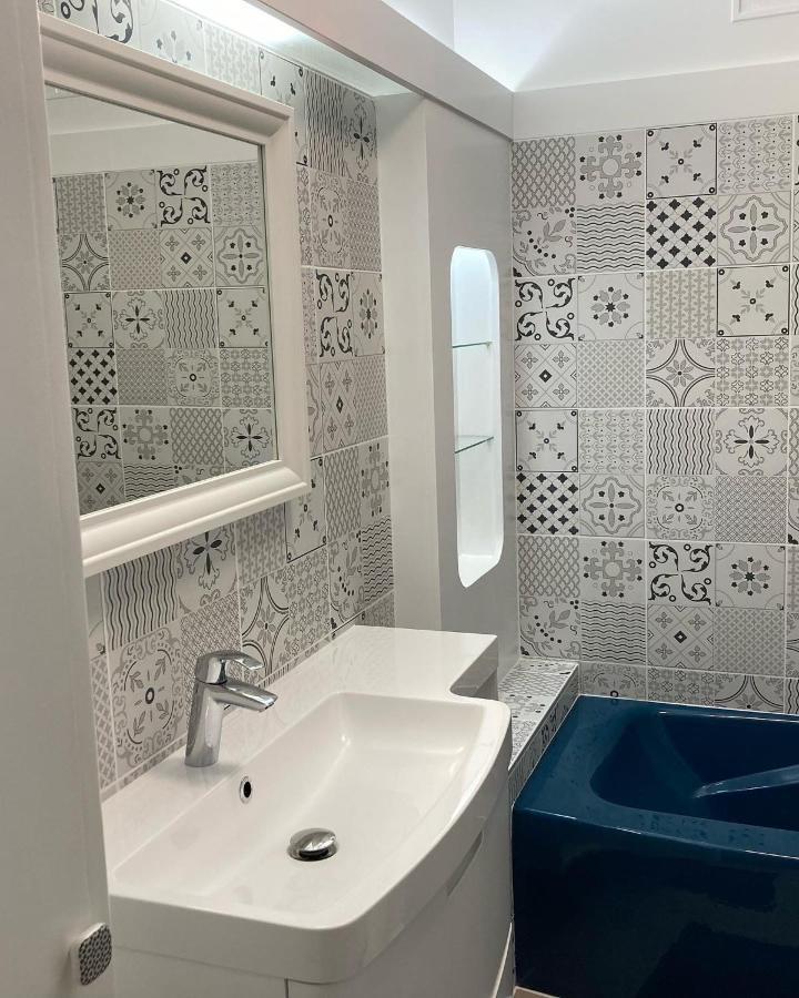 La Maison Virginie 1 A 2 Pers Charmant Hyper Centre- Cour- Parking- Linge- Fibre- Proximite Lac Canal Piscine Montargis Exterior foto
