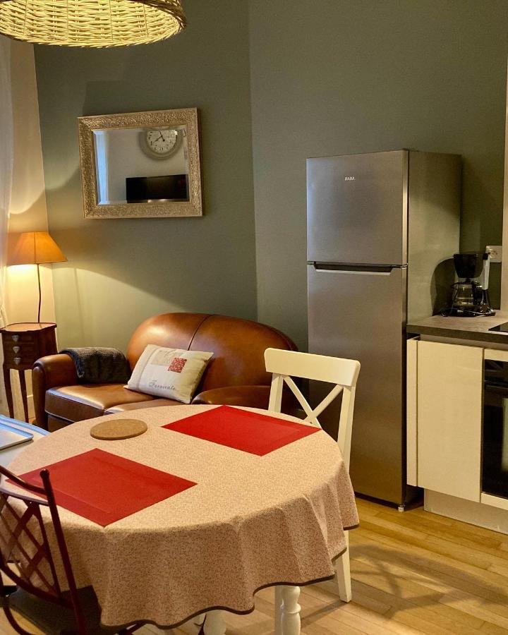 La Maison Virginie 1 A 2 Pers Charmant Hyper Centre- Cour- Parking- Linge- Fibre- Proximite Lac Canal Piscine Montargis Exterior foto
