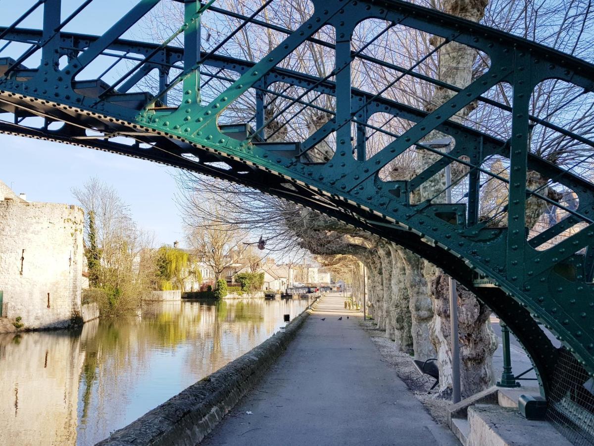La Maison Virginie 1 A 2 Pers Charmant Hyper Centre- Cour- Parking- Linge- Fibre- Proximite Lac Canal Piscine Montargis Exterior foto